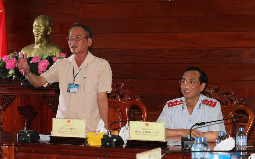 Chủ tịch UBND tỉnh Hậu Giang Lữ Văn Hùng tiếp thu nội dung quyết định thanh tra và ý kiến chỉ đạo của Phó Tổng Thanh tra Chính phủ Đặng Công Huẩn. 