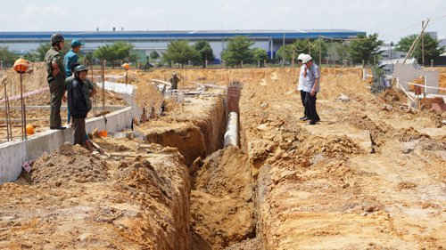 Hiện trường sạt lở công trình.