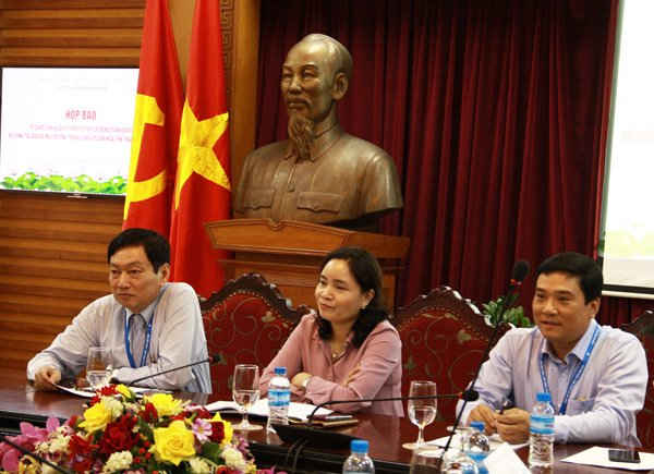Ông Từ Mạnh Lương – Vụ trưởng Vụ Khoa học, Công nghệ và Môi trường; bà Trịnh Thị Thủy – Cục trưởng Cục Văn hóa cơ sở và ông Nguyễn Thái Bình – Chánh Văn phòng Bộ VHTTDL chủ trì buổi họp báo
