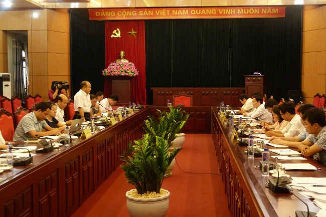 Quang cảnh buổi làm việc