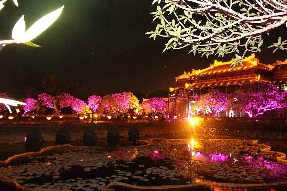 Mở cửa Đại nội Huế về đêm vẫn chưa thể làm cho du lịch Huế đi lên