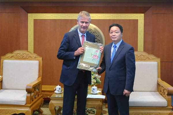 Bộ trưởng Trần Hồng Hà 
