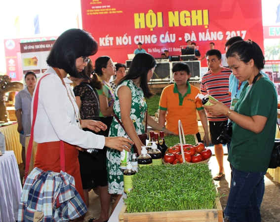 Hội chợ quy tụ nhiều sản phẩm đa dạng, phong phú