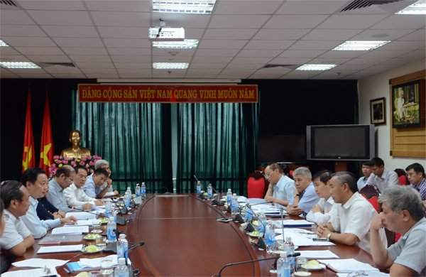 Toàn cảnh buổi làm việc chiều 17/8 giữa Ủy ban Khoa học, công nghệ và Môi trường của Quốc hội với Bộ Tài nguyên và Môi trường về dự án Luật Đo đạc và Bản đồ