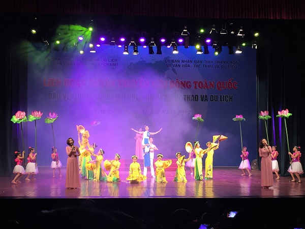 Tiết mục mở màn của tỉnh nhà Thanh Hóa