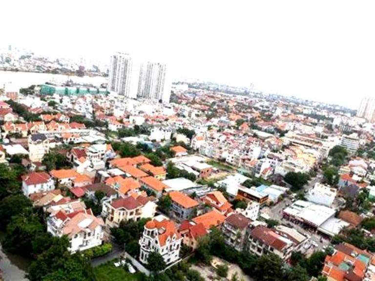 Các chuyên gia kinh tế nhận định, phân khúc nhà ở giá thương mại giá rẻ sẽ không thể kéo dài vì các yếu tố liên quan đến bất động sản đang tăng chóng mặt