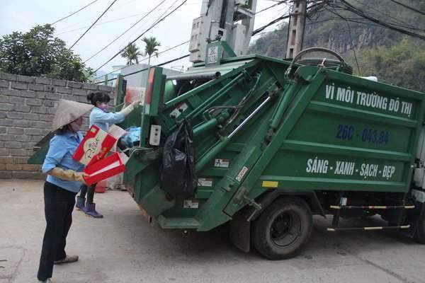 Tới nay, 88% chất thải rắn đô thị trên địa bàn tỉnh Sơn La được thu gom, đảm bảo môi trường xanh sạch đẹp. Dự kiến năm 2018, tỷ lệ thu gom sẽ đạt 89%