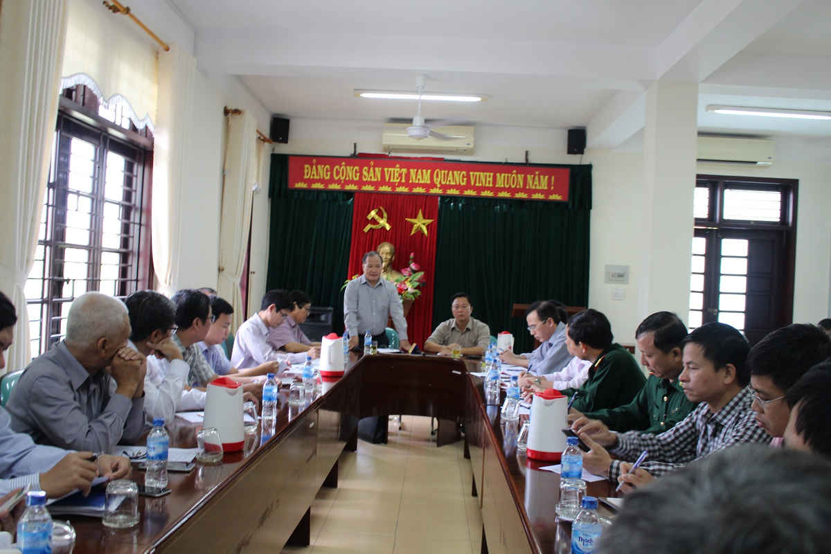 Quang cảnh cuộc họp