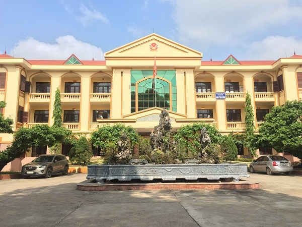 Trụ sở UBND huyện Lục Ngạn.