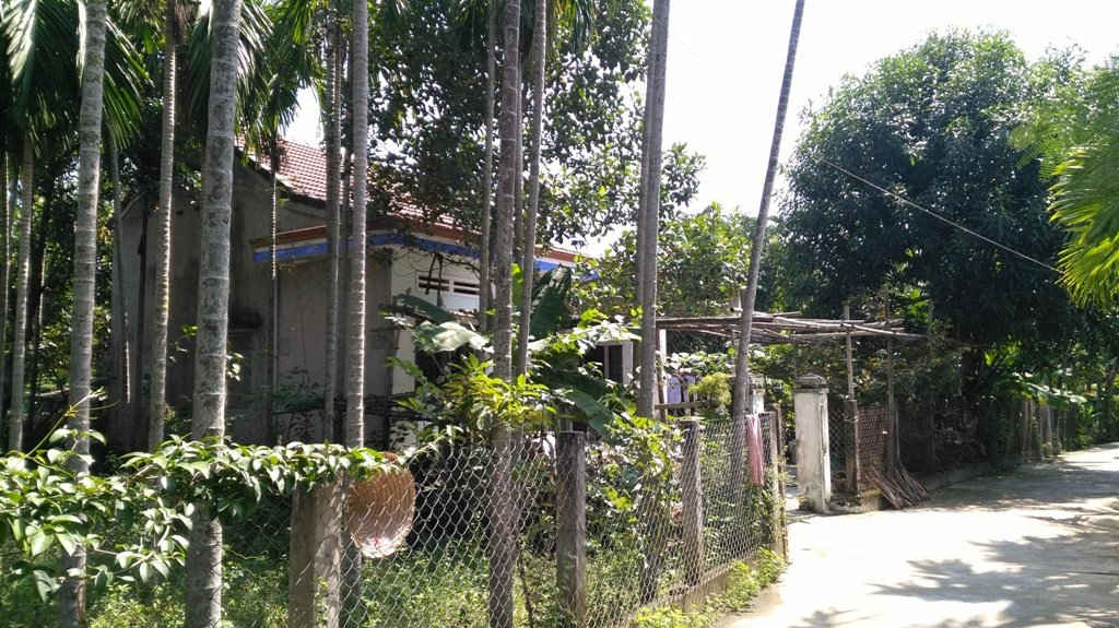 Thửa đất ông Vân chiếm dụng xây dựng nhà trái phép trên thửa đất GCNQSDĐ số E0259206 tại thửa 369, tờ bản đồ số số 4, loại đất thổ cư đứng tên bà Nguyễn Thị Sáu