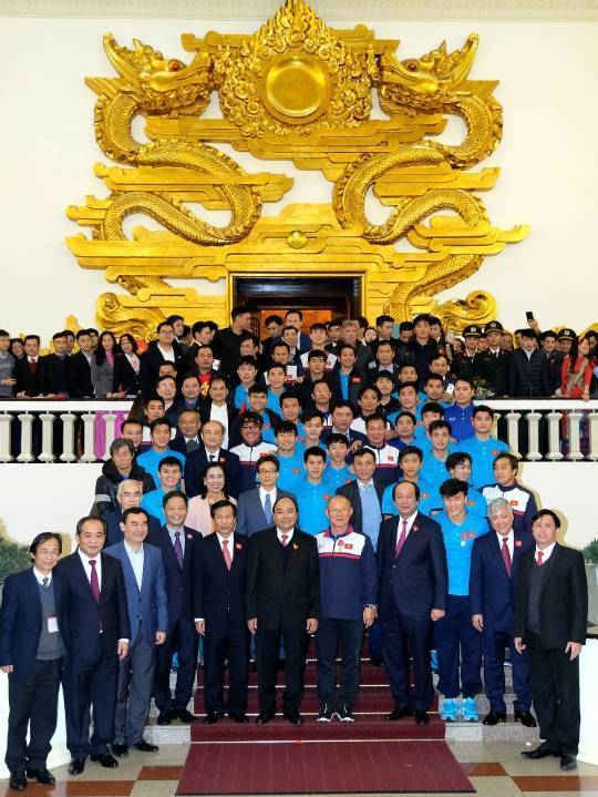 HIEU4986