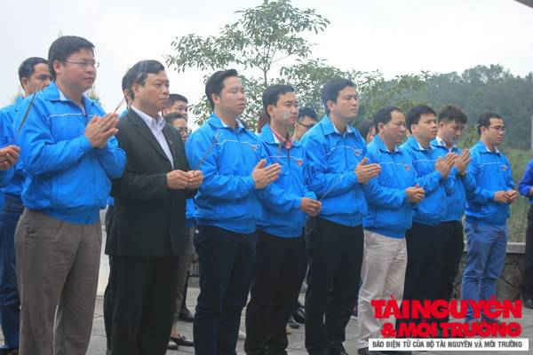 Công đoàn, Đoàn Thanh niên, Hội cựu chiến binh Bộ TN&MT cùng hướng về nguồn cội