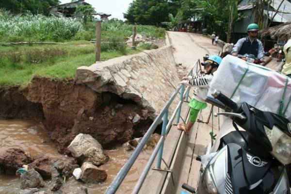 TNMT Chỉnh trị dòng chảy ứng phó sạt lở bờ sông Hậu