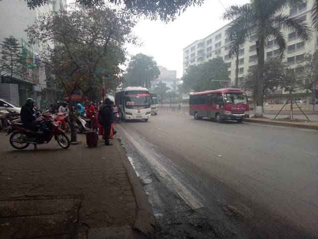 Thậm chí là dựng hẳn 10-15 phút để chờ khách