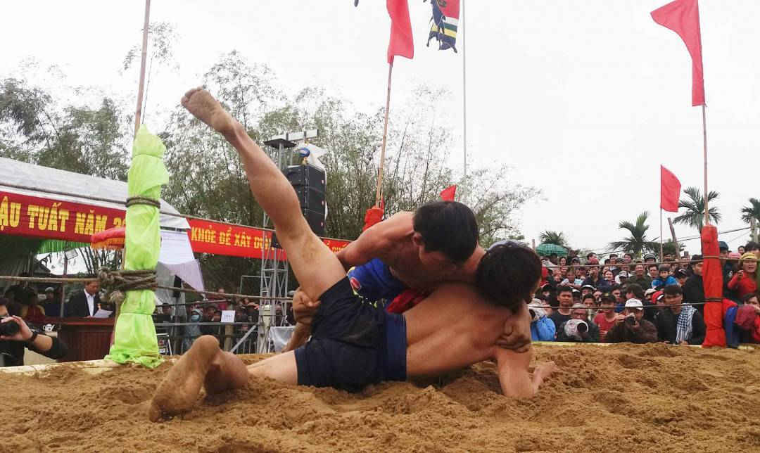 Tung ra nhiều đòn đẹp mắt