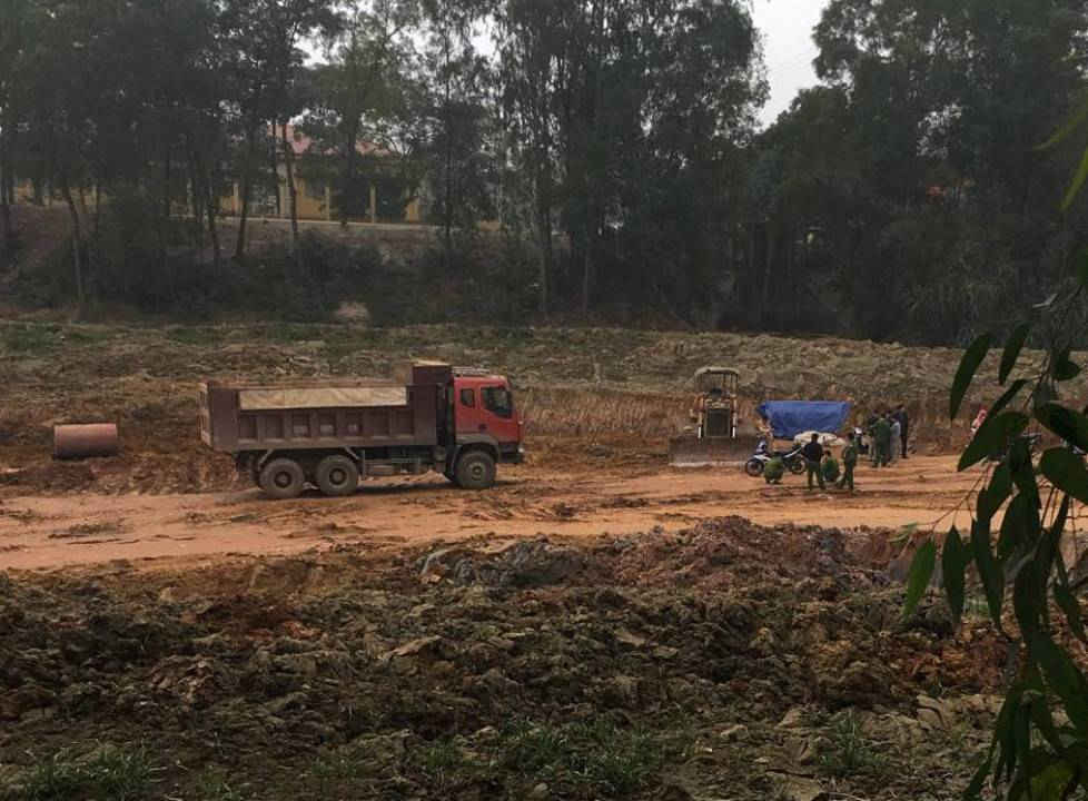 Bỉm Sơn - Thanh Hóa: 'Lộng hành' khai thác đất, thách thức cơ quan chức năng!