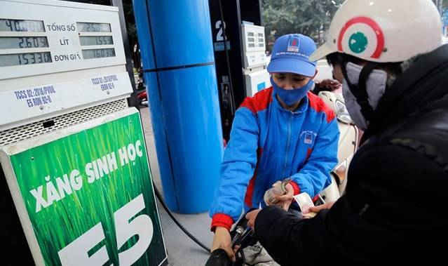 Xin đừng “núp bóng” môi trường