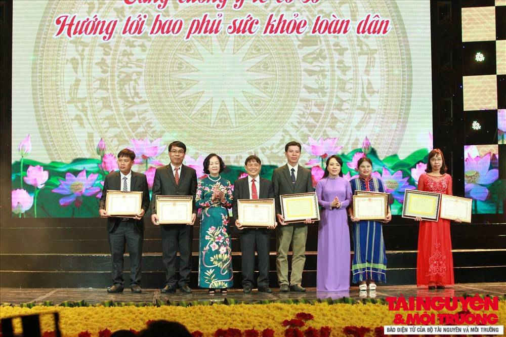 Ngay Thay Thuoc Viet 02