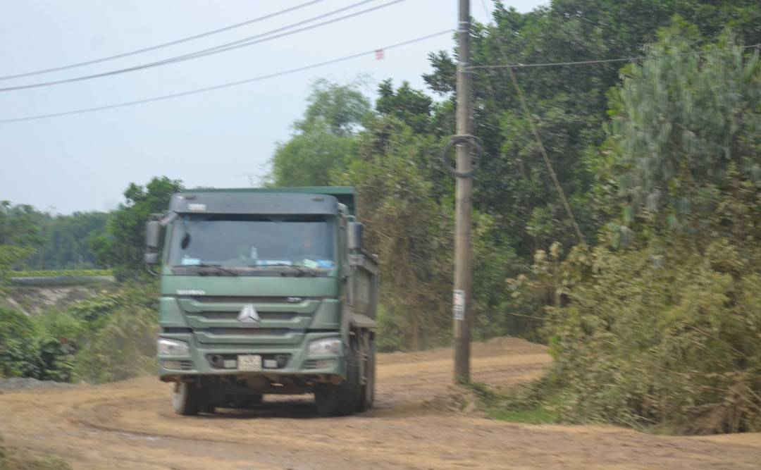 Trong thời gian tới, UBND TP. Đà Nẵng yêu cầu các chủ mỏ phải thực hiện nghiêm túc vấn đề này, đảm bảo không gây ô nhiễm môi trường trong quá trình tham gia giao thông trên đường