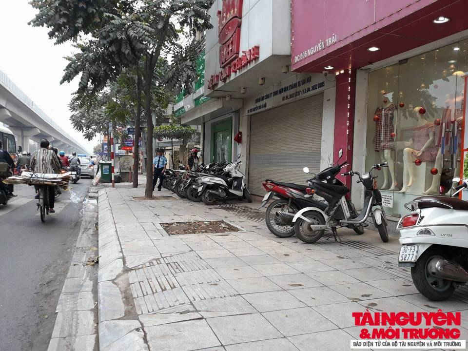 Hà Nội: Quận Hà Đông nghiêm túc kiểm điểm cá nhân, tập thể sai phạm vụ lát đá vỉa hè.