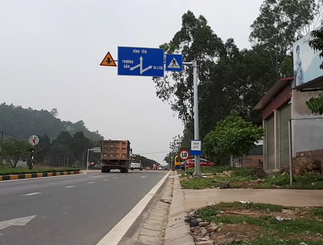 3-Vĩnh Phúc: Xe trọng tải lớn tung hoành, Trạm kiểm tra tải trọng lập cho có?