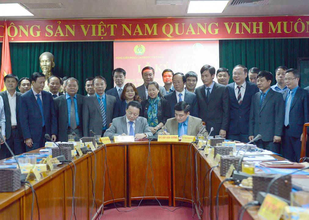Hai bên ký kết