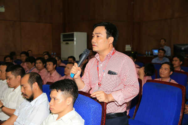 bsr5 Người lao động đặt câu hỏi tới lãnh đạo BSR