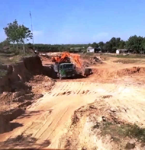 Đất được đưa đi phục vụ các công trình khi chưa được đánh giá, thẩm định chất lượng