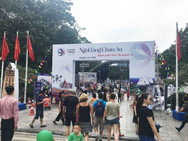 ngay sach chau au