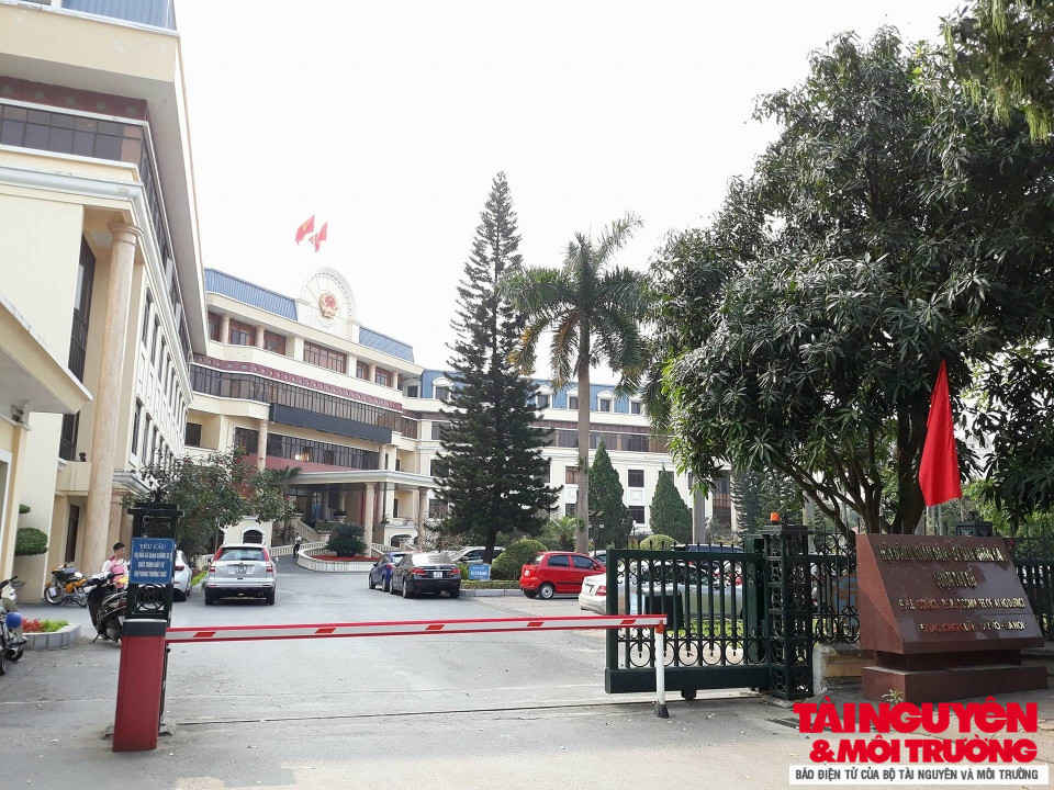 Trụ sở HĐND, UBND quận Tây Hồ.