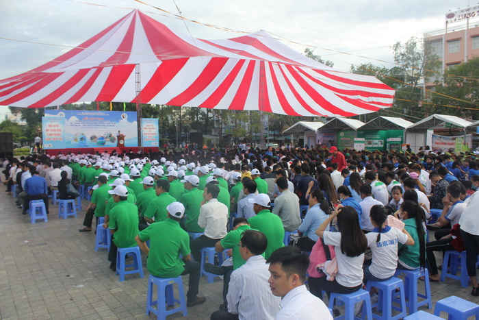 Anh 1 Toan canh le mit tinh