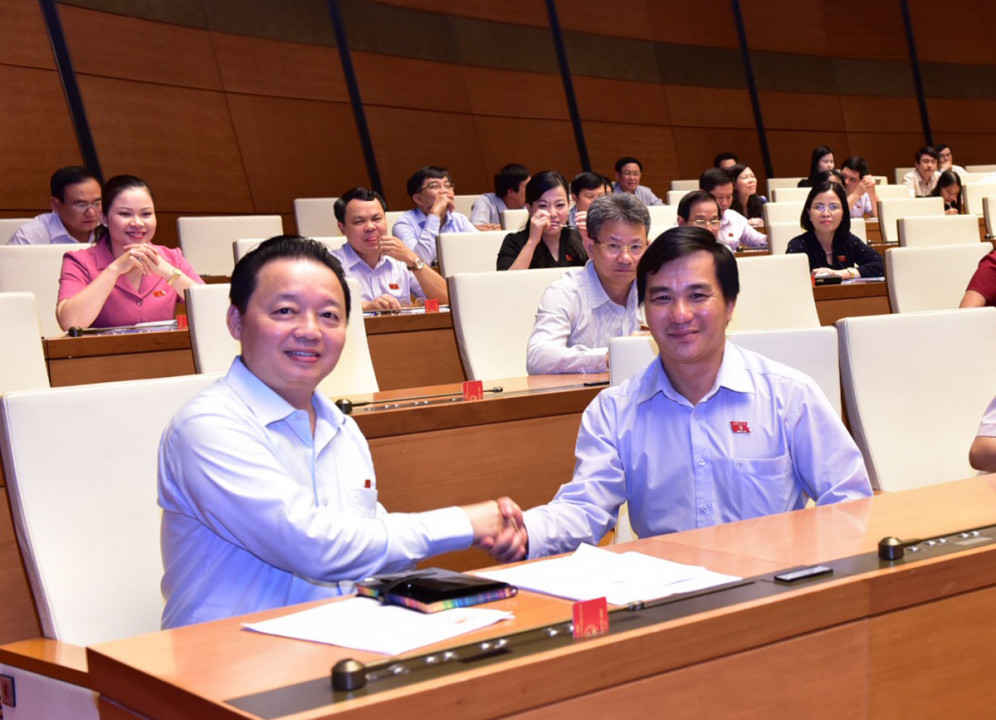 1406 Đại biểu chúc mừng Bộ trưởng