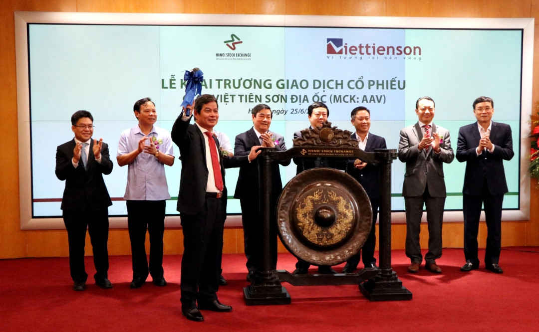 Viet Tien Sơn