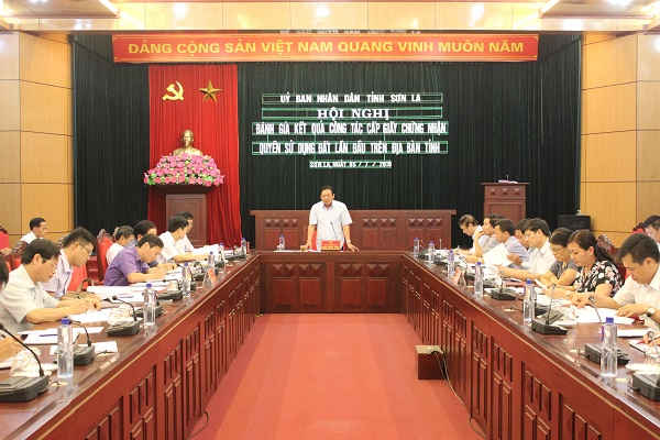 Quang cảnh hội nghị
