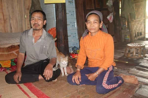 Vợ chồng ông Lương Văn Hải và Vi Thị Nhị một trong những nạn nhân tố cáo hành vi lừa đảo của bà Hoa với PV vào tháng 4/2017