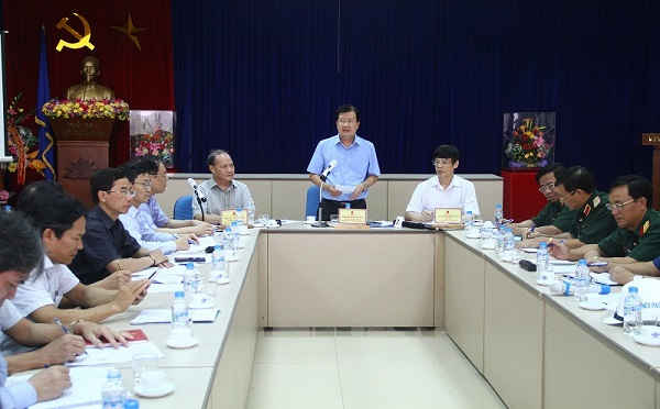 Phó Thủ tướng họp bàn với lãnh đạo tỉnh Thanh Hóa về ứng phó với bão số 4