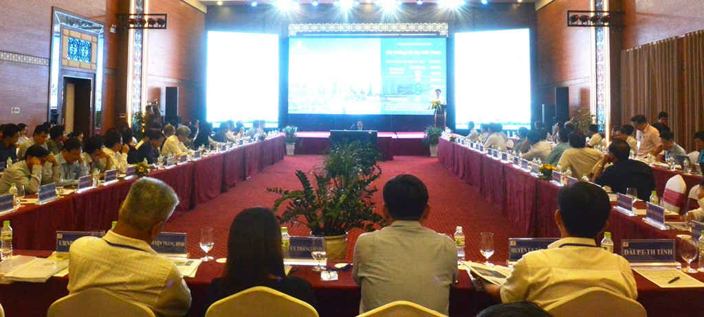 Quang cảnh hội thảo “Xây dựng và phát triển đô thị thông minh gắn với bảo vệ môi trường”