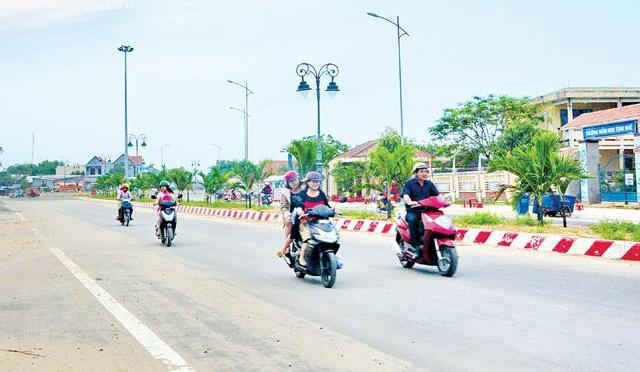 Nhờ những dự án mới, trong đó có các tuyến đường nối với đường Hoàng Sa, xã Tịnh Khê (TP. Quảng Ngãi) đã đặt chỉ tiêu phấn đấu lên phường vào năm 2020 (Ảnh: L.Đ)