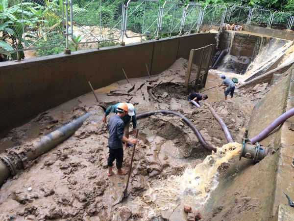 Công ty cổ phần Cấp nước Sơn La đã chỉ đạo các đơn vị tập trung lực lượng, nhân lực vật tư, máy móc thiết bị để xử lý sự cố.