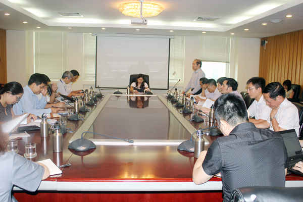 Quang cảnh cuộc họp