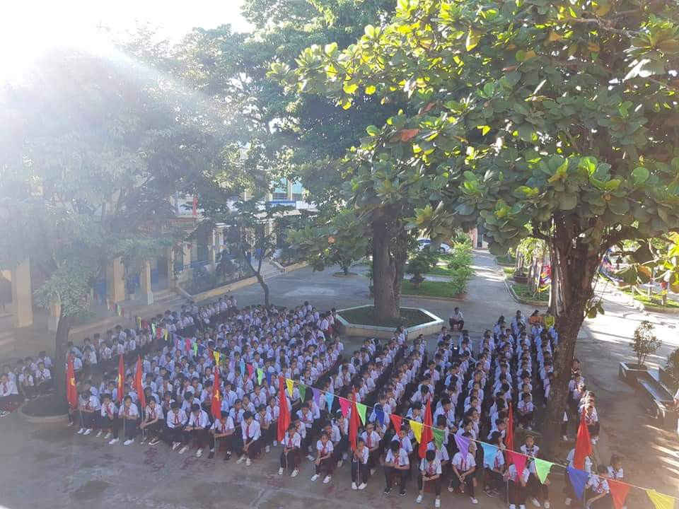 Ngày hội khai trường diễn ra gọn nhẹ và trang trọng