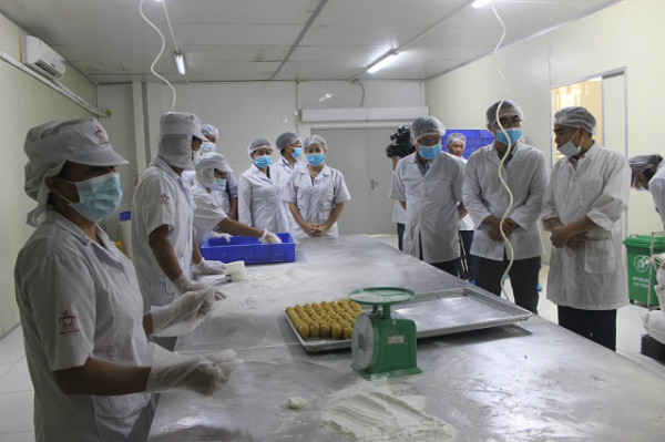tiểu hủy bánh trung thu