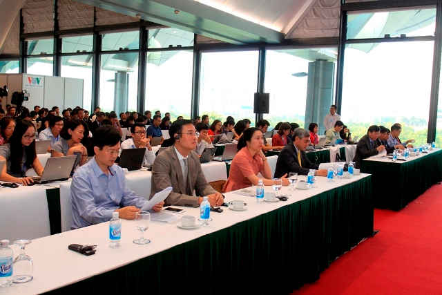 anh be mac hoi nghi asosai 14