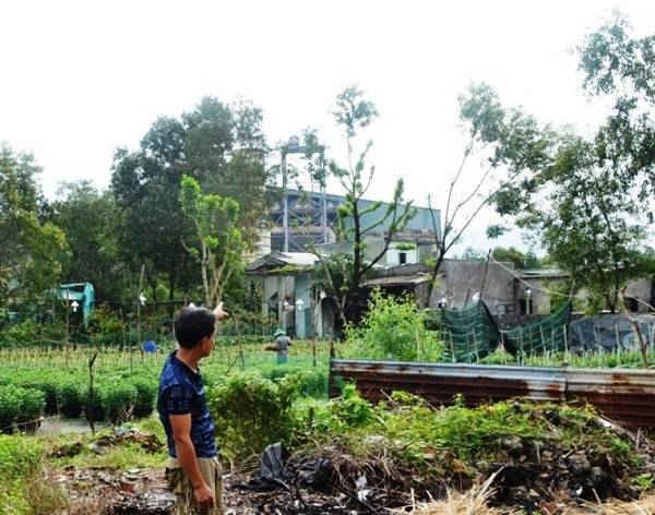 Người dân thôn Vân Dương 2 (xã Hòa Liên) đã chờ đợi rất lâu để được di dời nhà máy