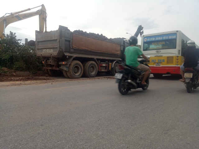 Đơn vị thi công đường ống nước Sông Đà không đảm bảo môi trường có bị xử lý ?