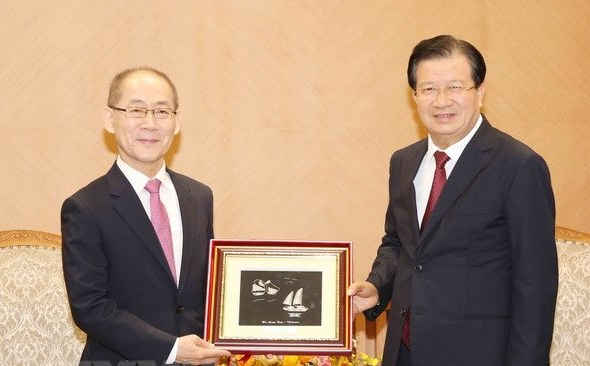 ttxvn phu thu tuong trinh dinh dung 1 10