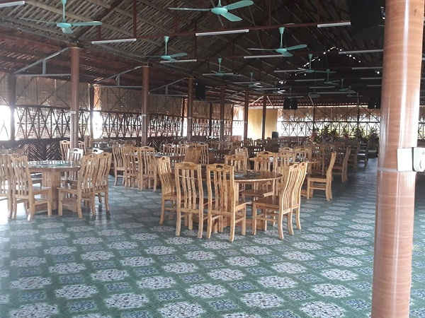 Nhà hàng sử dụng vào mục đích kinh doanh ăn uống.