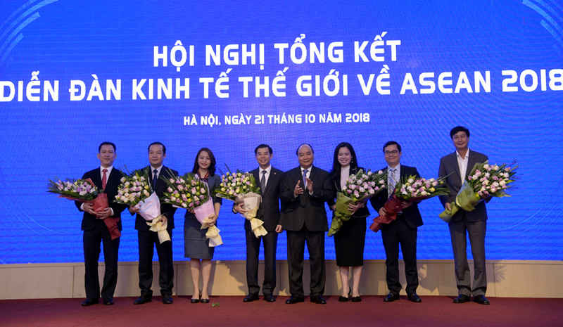 Tang hoa cho cac nha tai tro