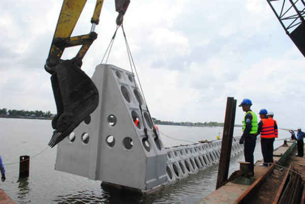 sạt lở bờ biến1