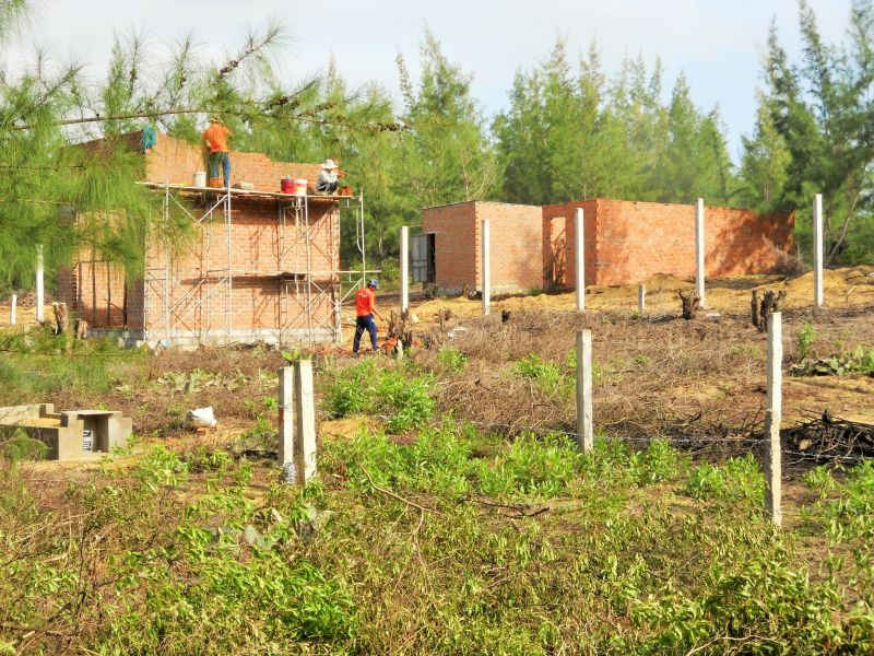 anh 3 xay dung nha trai phep